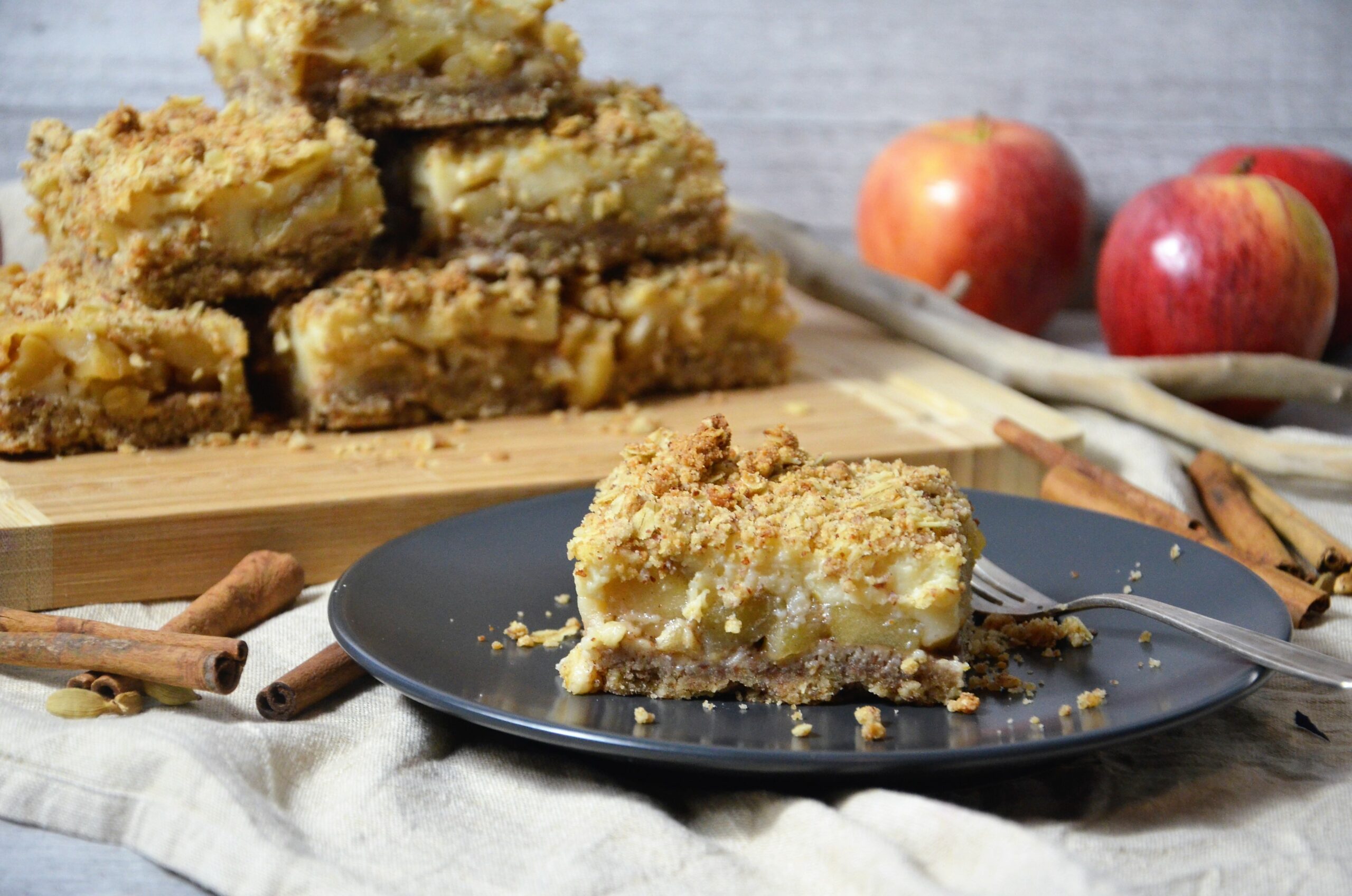 Veganer Apfel Puddingkuchen Mit Streusel Jools At